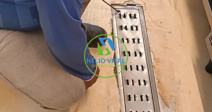 A melhor desentupidora de Fortaleza - Desentupidora Hélio Vital: buscando em Fortaleza uma empresa séria? Achou! Ligue 24 hs (85) 99671-6232